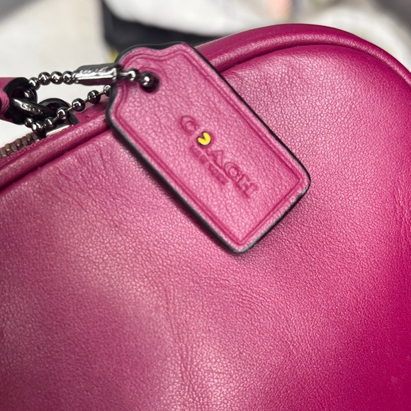 limited edition pink leather Coach Pac-Man crossbody bag purse - Picture 5 of 6